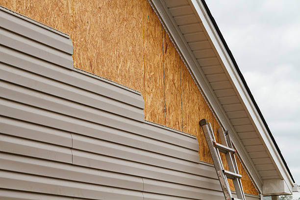 24/7 Emergency Vinyl Siding experts in Wilmington, IL